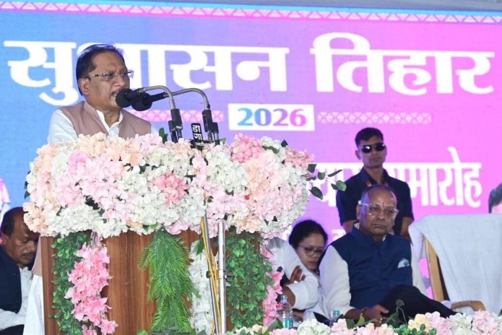 मुख्यमंत्री श्री विष्णुदेव साय ने धमतरी में सुशासन तिहार के तहत 465 करोड़ रुपये के 102 विकास कार्यों की दी सौगात.