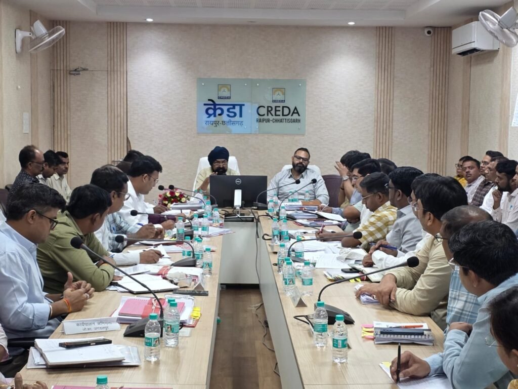 माननीय अध्यक्ष क्रेडा की अध्यक्षता में क्रेडा सी.ई.ओ. ने ली विभागीय अधिकारियों की समीक्षा बैठक.