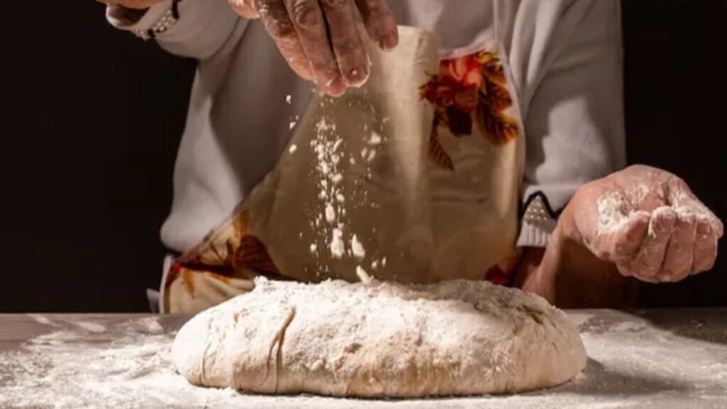 Kitchen Astrology Tips : तरक्की में आ रही रुकावट’ आटे में मिलाएं ये 2 चीजें, चमक सकती है किस्मत